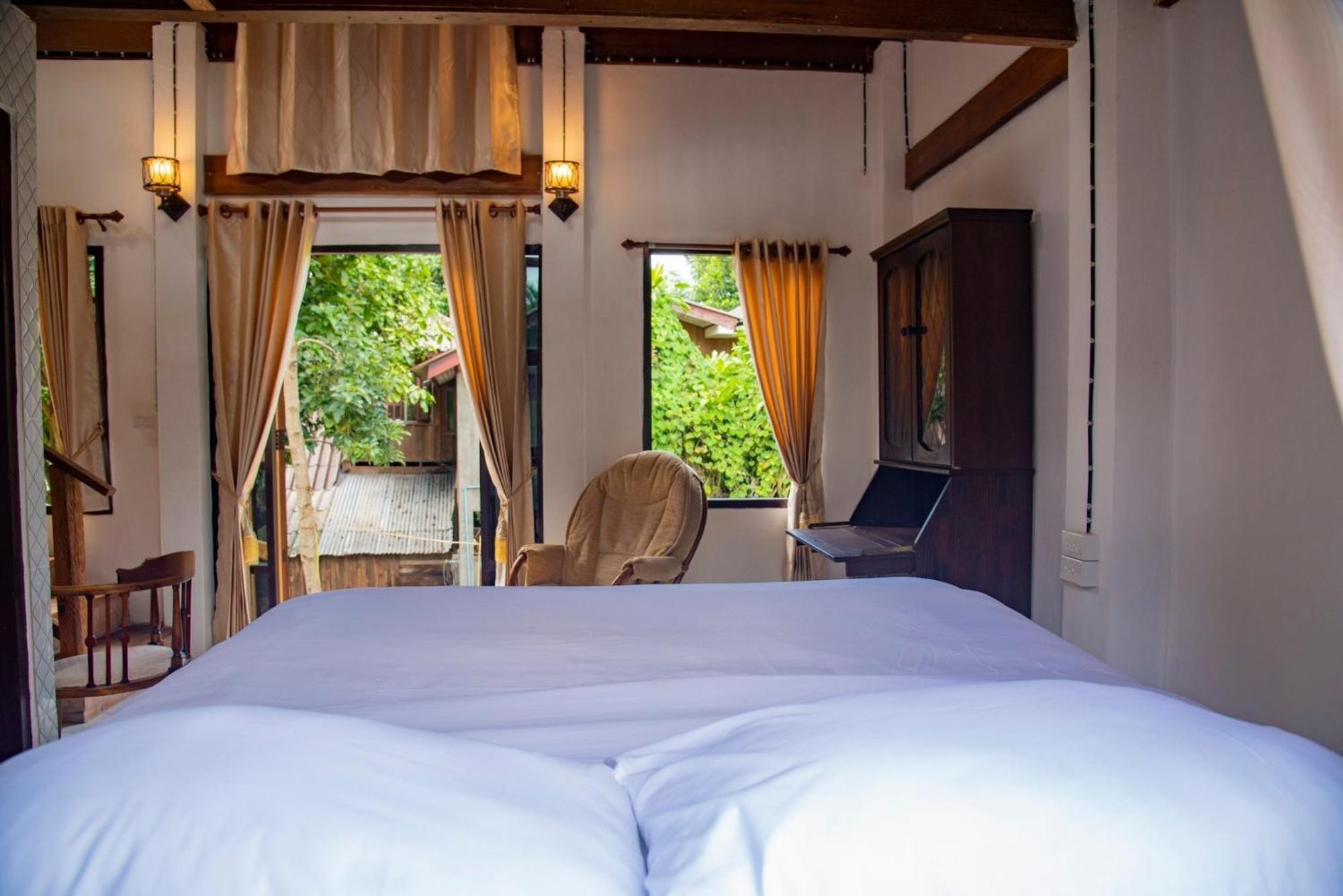 Ban Keawmora Hotel Pang Mapha Bagian luar foto