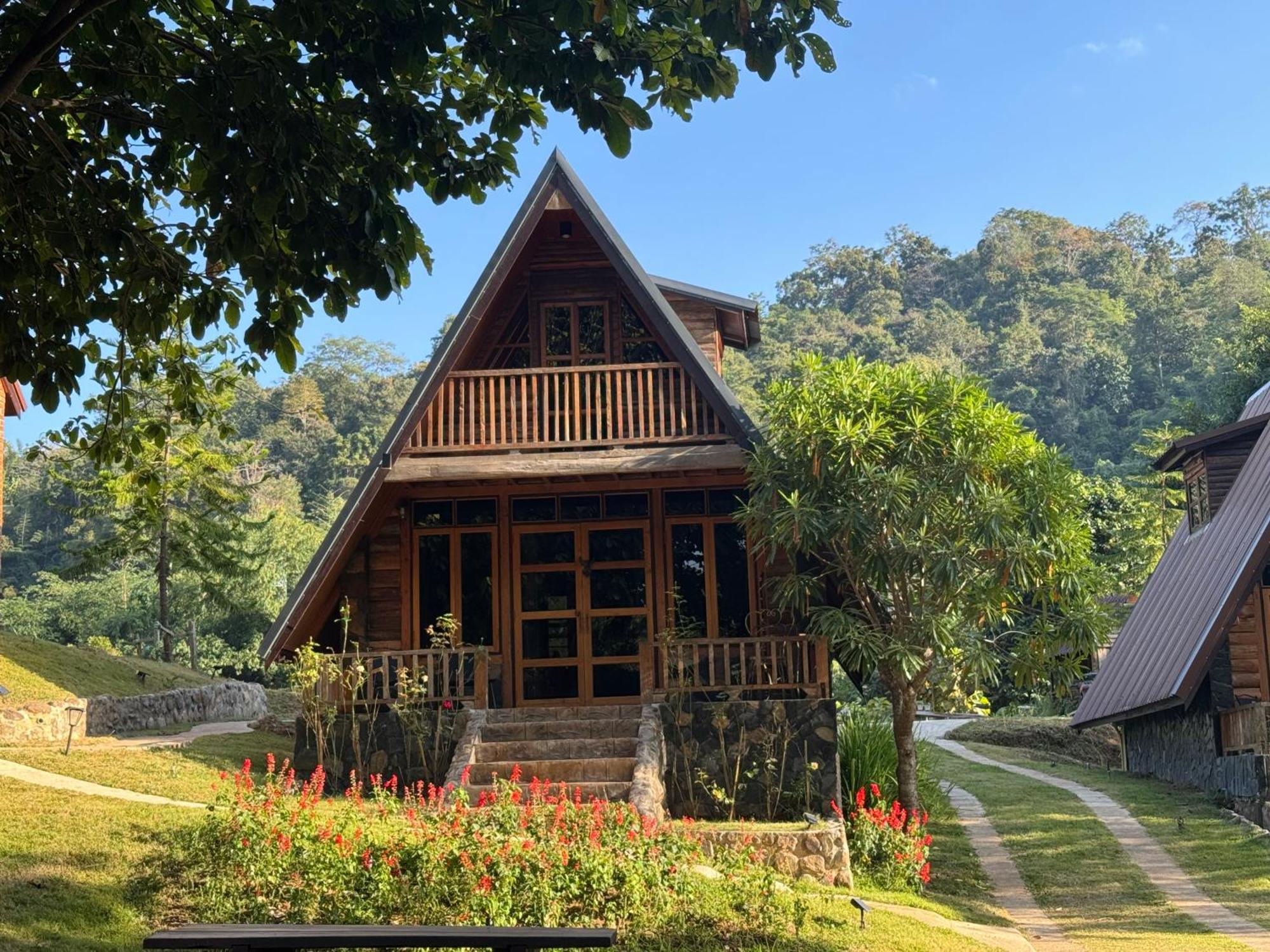 Ban Keawmora Hotel Pang Mapha Bagian luar foto